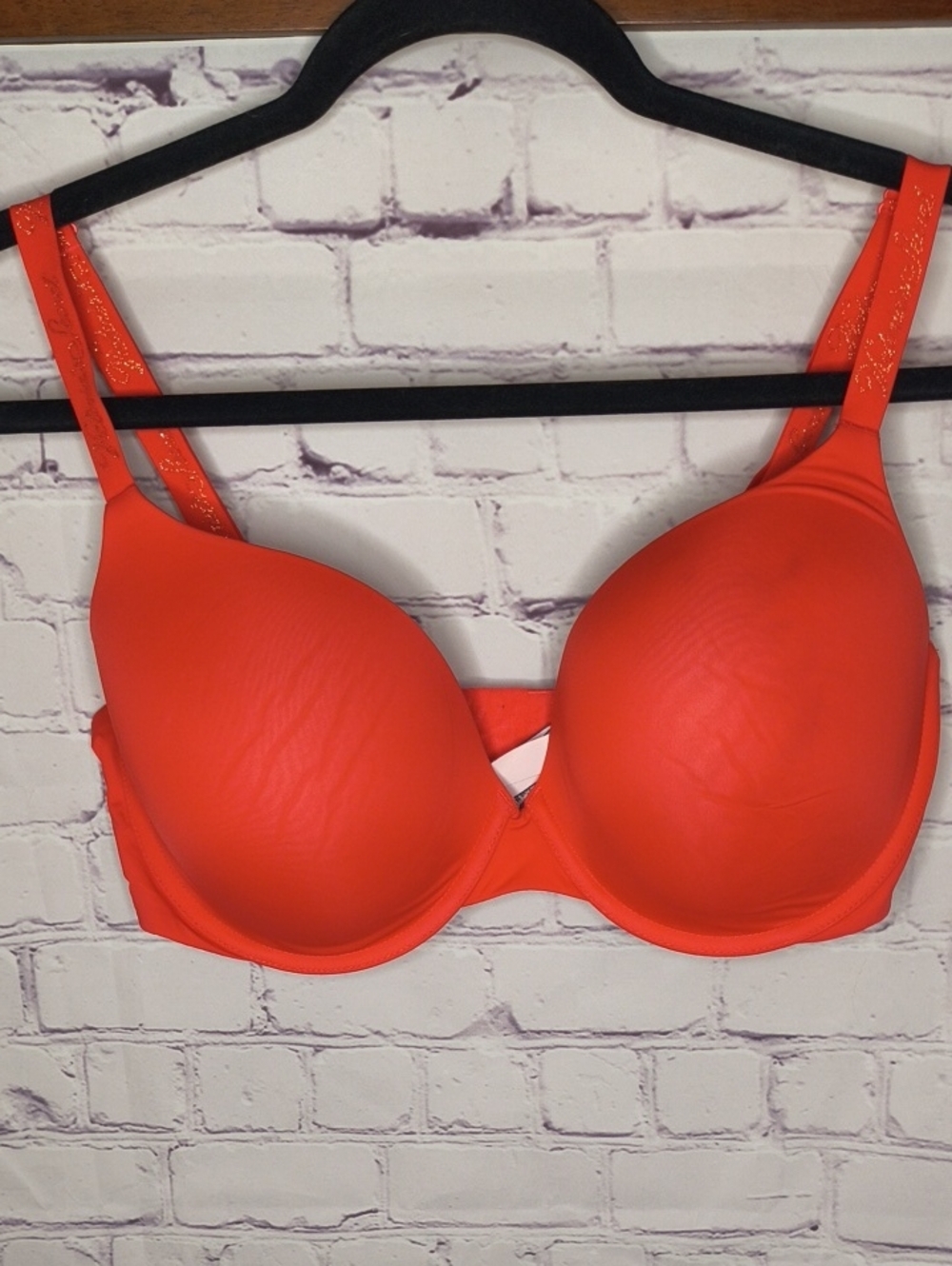 Victoria's Secret Padded Underwire Bra Bright Red Glitter VS Strap Size 36DD AE